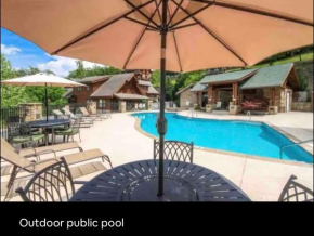 Condo with pool near Dollywood